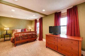 4527 Elm Ct Denver CO 80211-large-017-15-Master BedroomIs light and-1500x1000-72dpi