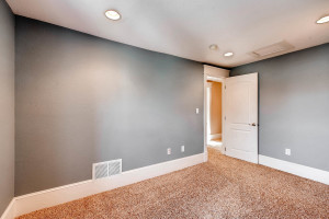 4527 Elm Ct Denver CO 80211-large-023-20-2nd Floor Bedroom-1500x1000-72dpi