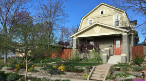 4527 Elm Ct Denver CO 80211-large-035-32-Well maintained yard-1500x844-72dpi