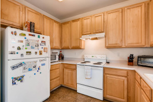 10105 Wyandott Cir N Thornton-large-008-25-Kitchen-1499x1000-72dpi
