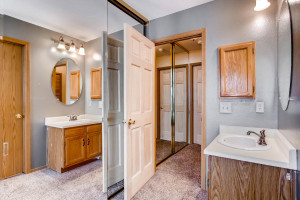 1811squebecway190com-large-017-13-2nd bedroom bath and closet-1500x1000-72dpi