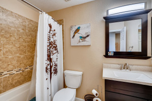 10627 Clarkeville Way Parker-large-029-026-2nd Floor Bathroom-1500x1000-72dpi