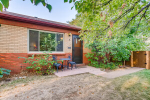901 Fairfax Street Unit 5-large-001-012-Exterior Front Entry-1500x1000-72dpi