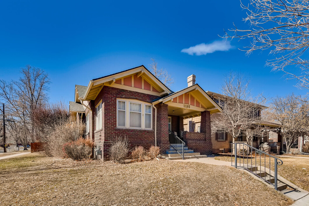 2203 Grape St Denver CO 80207-large-002-001-Exterior Front-1498x1000-72dpi