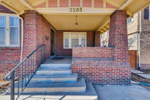 2203 Grape St Denver CO 80207-large-005-006-Exterior Front Entry-1498x1000-72dpi