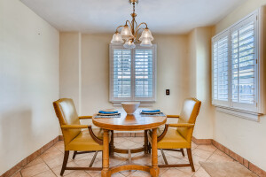 16-Breakfast-Area