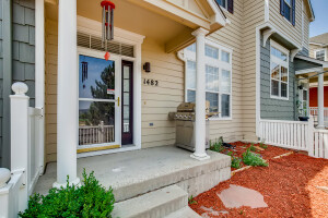 05-Exterior-Front-Entry