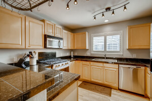 12-Kitchen