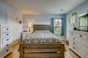 17-2nd-Floor-Primary-Bedroom