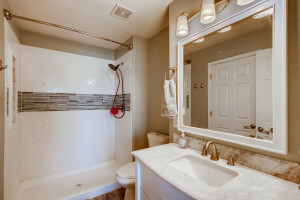 25-2nd-Floor-Primary-Bathroom