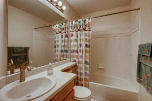 26-2nd-Floor-Bathroom