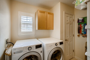 28-Laundry-Room