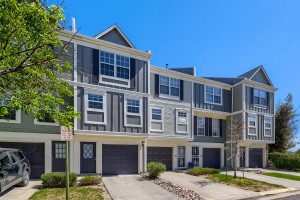 12008  Hoye Dr - Web Quality - 002 - 02 Exterior Front